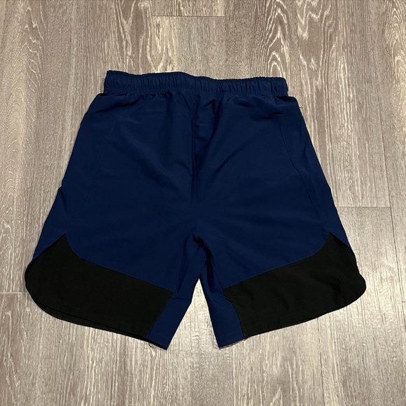 Mens Nike Dri-Fit Training shorts - Picture 3 of 3